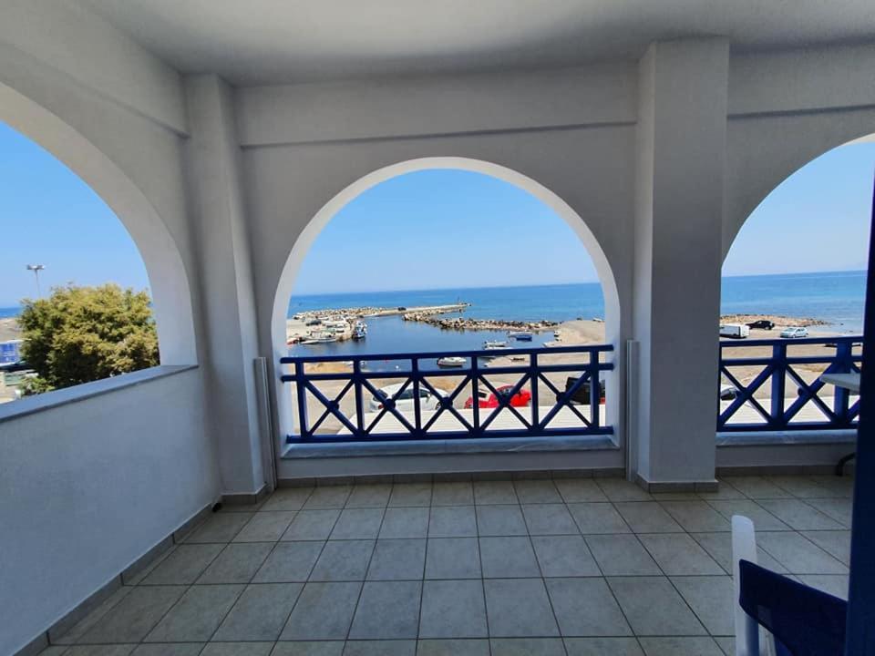 Rodothea And Adams On The Beach, Santorini Monolithos Exterior photo